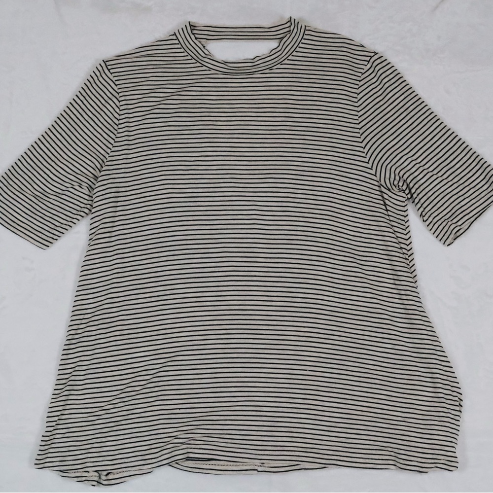Striped Black & White Knit Top | Classic Everyday Tee